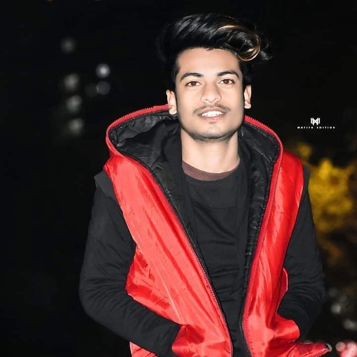 Roshan Kumar - Founder of PiximPlanet